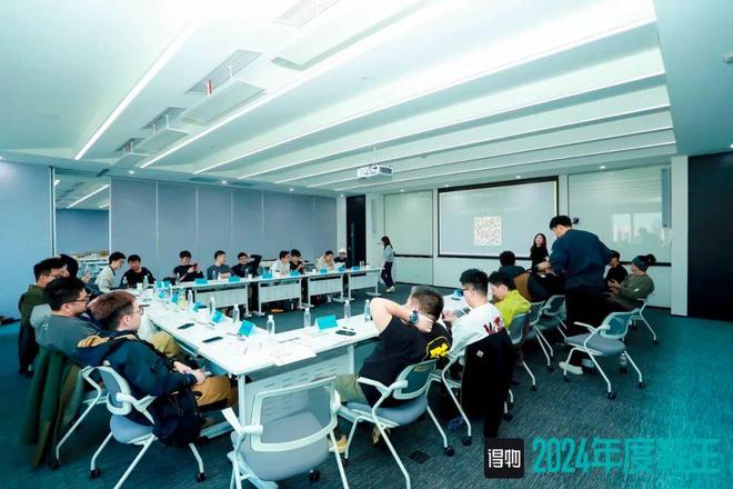 单？是不是只有得物才有底气这么狂千亿平台网站地表最强年度鞋王榜(图3)